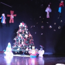 Em clima de Natal, estudantes apresentam musical