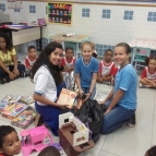 Bazar Beneficente recebe doações de alunos do PH