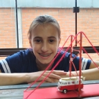 7º Ano constrói protótipo em aula de Geometria