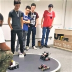Lassalistas na competição de robótica da UTFPR