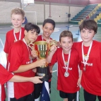  Sub-11 é campeã da Taça Escolar de Futsal 2013