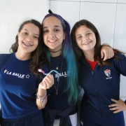 Células feitas com massinha de modelar – 8º anos