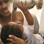Água que é aliança: Batismo Comunitário