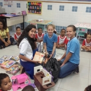 Bazar Beneficente recebe doações de alunos do PH