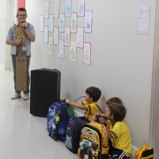 Tradicional benção das mochilas 
