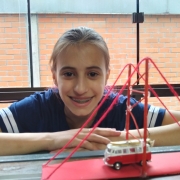 7º Ano constrói protótipo em aula de Geometria