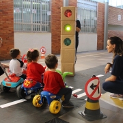 Alunos da Creche II no Dia Nacional do Trânsito