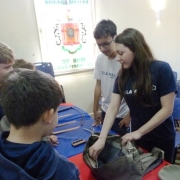 Turma 211 realiza Feira das Profissões