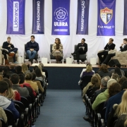 Liderança jovem é tema de debate
