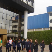 Líderes visitam a empresa Marelli