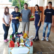 Entrega das doações à ACAPA