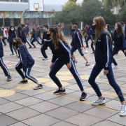 Turno da Manhã participa de aula de Alongamento
