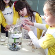 Aula no Laboratório de Ciências - 4º ano 