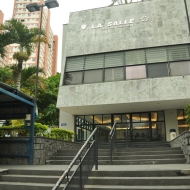 Centro Esportivo e Cultural e áreas para prática desportiva