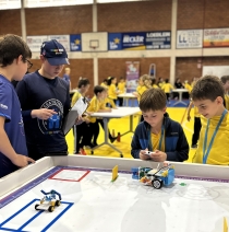 Campeonato de Robótica reúne estudantes e famílias