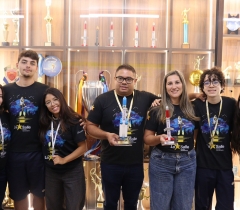 Estudantes brilham na Jornada de Foguetes 2025