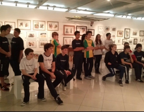Oitavas visitam exposição na Galeria de Arte
