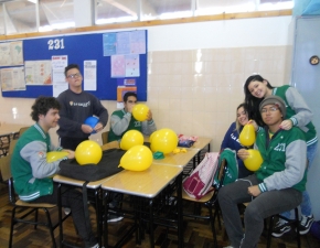 Turma 231 recebe visita dos alunos da Escola Brigadeiro Ney Gomes