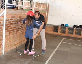 Mundaréu promove Oficina de Skate na Escola