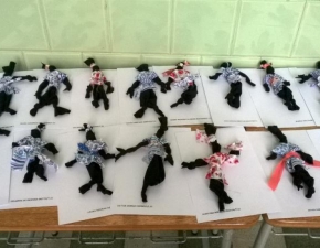 Confecção de Bonecas Abayomi